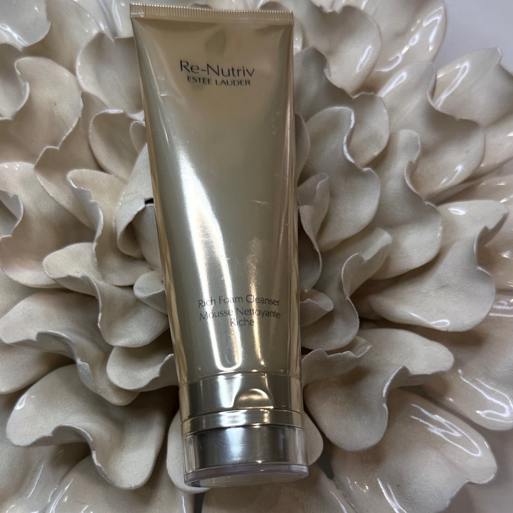 NWOB Estee Lauder Re-Nutriv Rich Foam Cleanser
